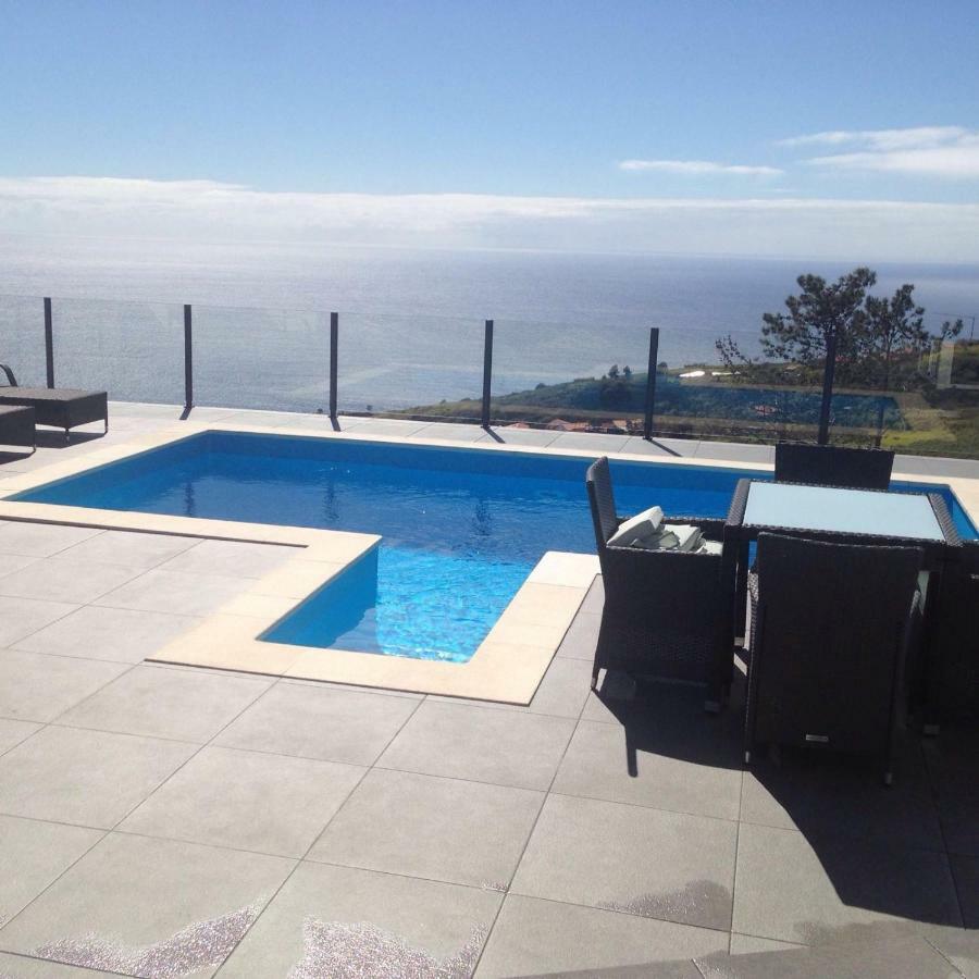 Villa Por Do Sol Estreito Da Calheta Exterior photo