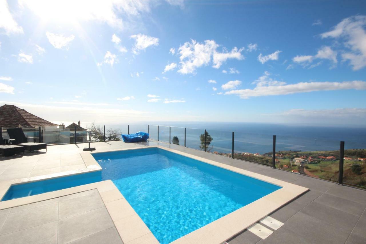 Villa Por Do Sol Estreito Da Calheta Exterior photo